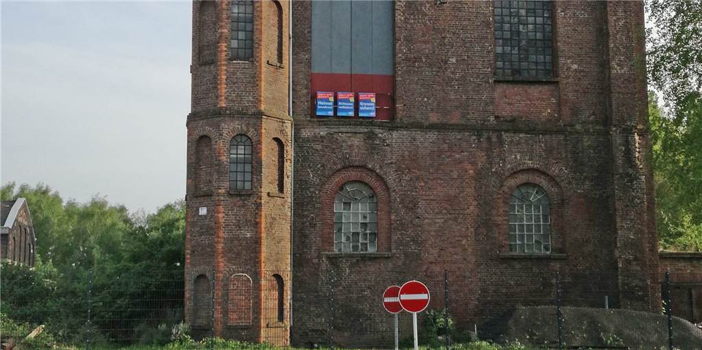 Darum hängt plötzlich AfD-Werbung am Malakowturm Darum hängt plötzlich AfD-Werbung am Malakowturm