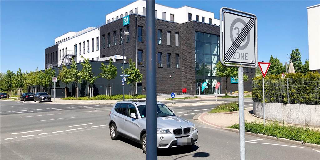 Stadtkrone Ost: Ein Vorzeige-Viertel wird vom Verkehr erdrückt Stadtkrone Ost: Ein Vorzeige-Viertel wird vom Verkehr erdrückt