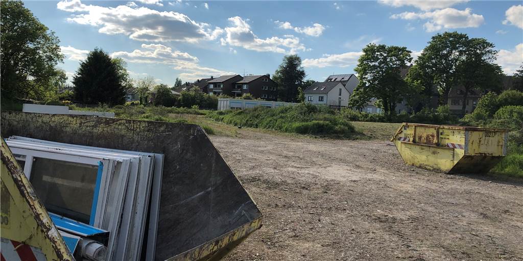 Stadt und Bezirksvertretung Huckarde uneinig über Nutzung der Baubrache am Wischlinger Weg Stadt und Bezirksvertretung Huckarde uneinig über Nutzung der Baubrache am Wischlinger Weg
