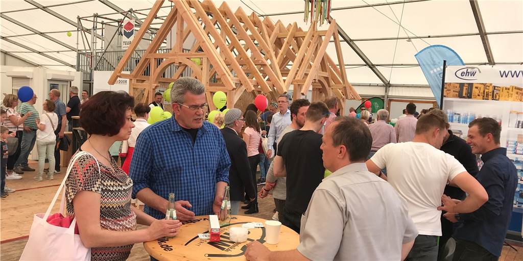 Gewerbetag wird mit riesigem Publikum und 80 Ausstellern zur echten Show Gewerbetag wird mit riesigem Publikum und 80 Ausstellern zur echten Show