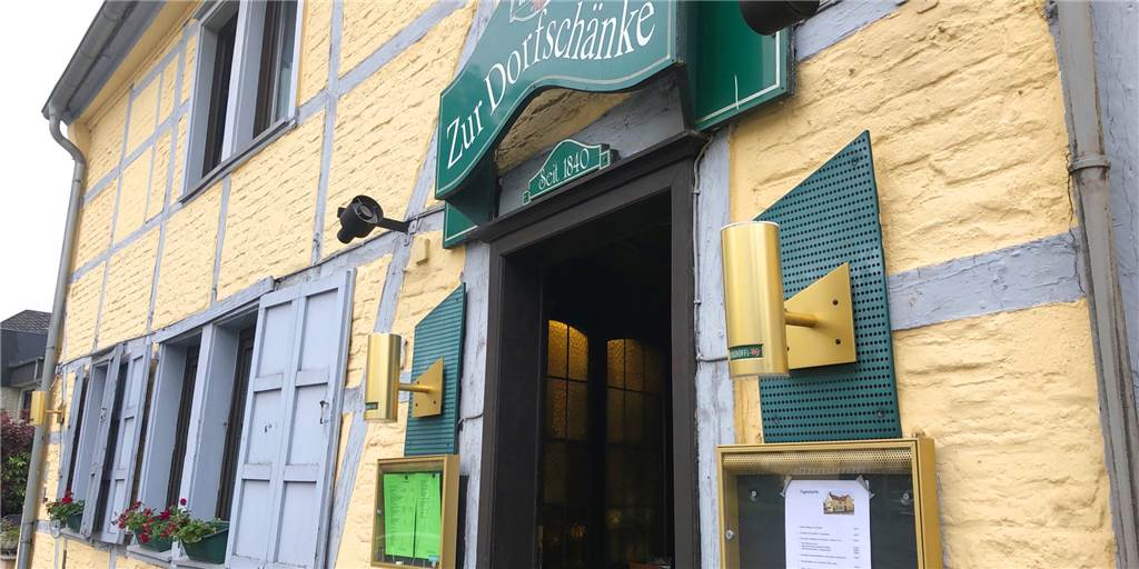 Die historische Dorfschänke in Sölde hat wieder geöffnet - mit einem neuen Pächter Die historische Dorfschänke in Sölde hat wieder geöffnet - mit einem neuen Pächter