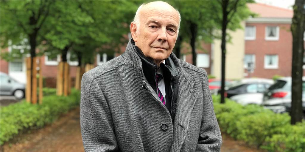 Hausarzt Konstantin Koralewski erhält die Ehrennadel der Stadt Olfen Hausarzt Konstantin Koralewski erhält die Ehrennadel der Stadt Olfen
