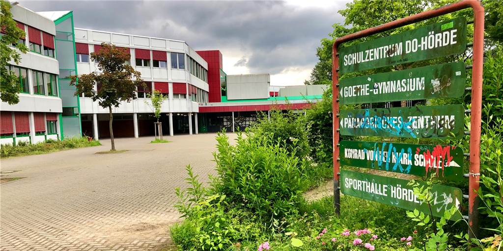 Kommt ein Zaun oder nicht? Goethe-Gymnasium und Konrad-von-der-Mark-Schule müssen warten Kommt ein Zaun oder nicht? Goethe-Gymnasium und Konrad-von-der-Mark-Schule müssen warten
