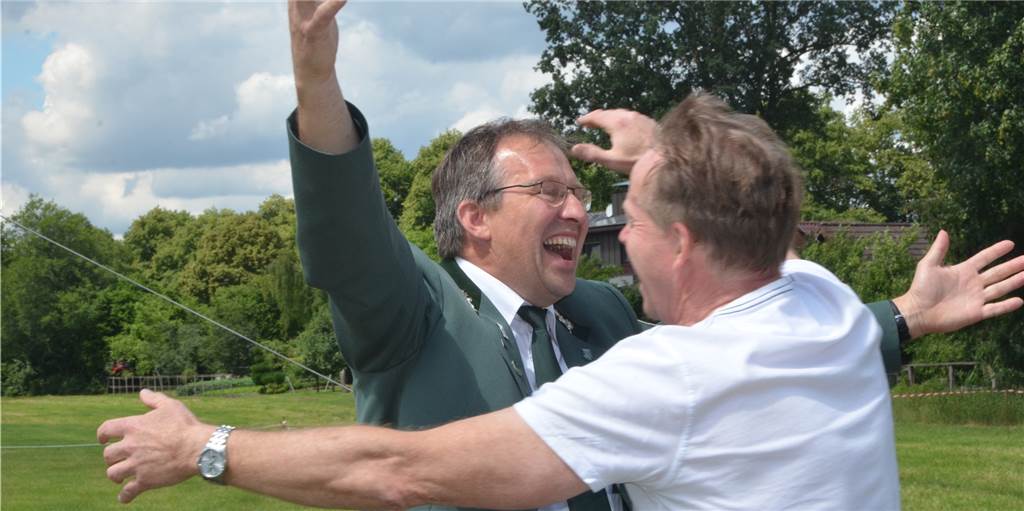 Willi Böntert wird neuer König in Lippramsdorf und erfüllt sich damit einen Traum
