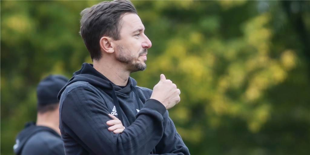 Ein wieselflinker Stürmer für Matlik: Schüren treibt Umbruch voran und holt Oberliga-Spieler Ein wieselflinker Stürmer für Matlik: Schüren treibt Umbruch voran und holt Oberliga-Spieler