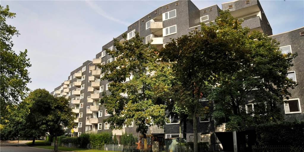 Velero-Gruppe kauft LEG-Wohnungen und will sanieren - Mieter bleiben skeptisch Velero-Gruppe kauft LEG-Wohnungen und will sanieren - Mieter bleiben skeptisch