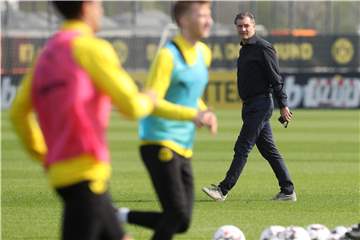38 Profis im Kader! BVB-Kabine platzt vor dem Trainingsstart aus allen Nähten