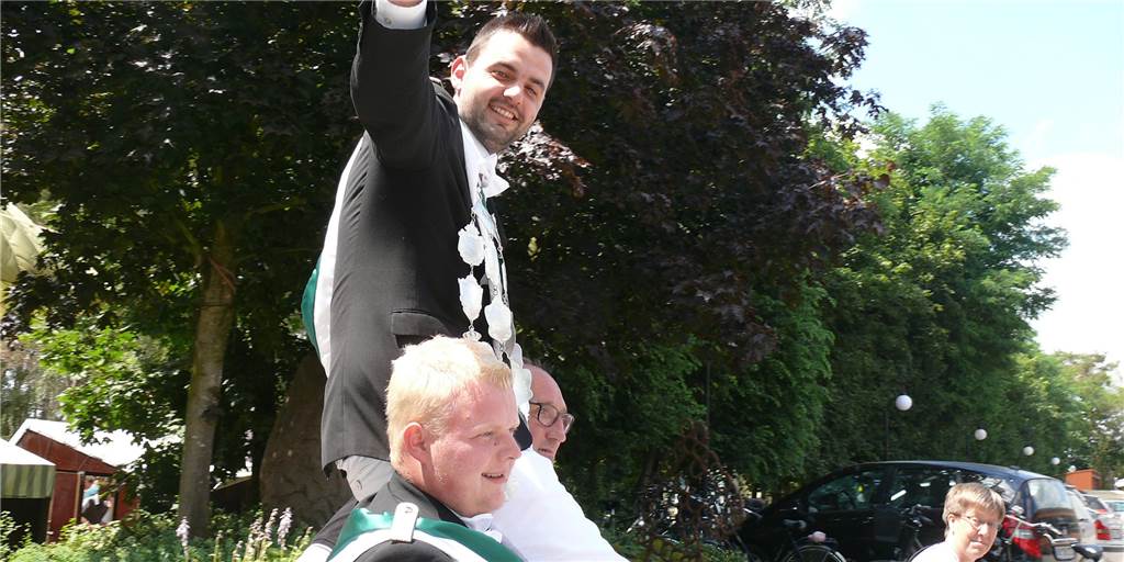 Viele Fotos: Der Nichterner Schützenverein hat einen neuen König Viele Fotos: Der Nichterner Schützenverein hat einen neuen König