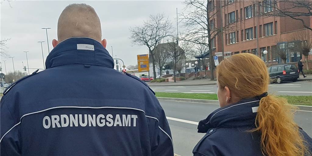 „Randale-Tourismus“ bei Schützenfesten? Stadt und Vereine suchen gemeinsame Strategie „Randale-Tourismus“ bei Schützenfesten? Stadt und Vereine suchen gemeinsame Strategie