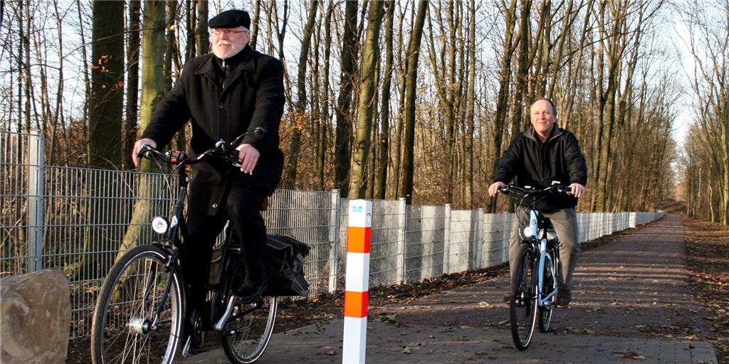 Vision vom Radschnellweg entlang der B235 - doch ADFC und CDU äußern Skepsis Vision vom Radschnellweg entlang der B235 - doch ADFC und CDU äußern Skepsis
