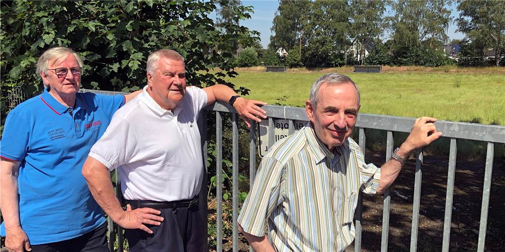 Auf dem Sportplatz „Im Rauhen Holz“ entsteht ein Wohnquartier - Anwohner sind verunsichert Auf dem Sportplatz „Im Rauhen Holz“ entsteht ein Wohnquartier - Anwohner sind verunsichert