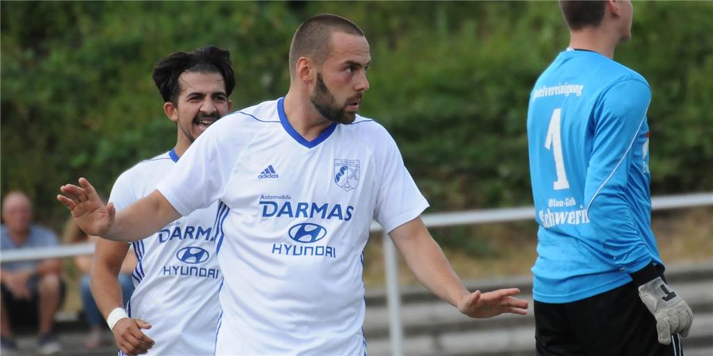 Martin Kapitza schießt seinen Ex-Klub Spvg Schwerin aus dem Turnier Martin Kapitza schießt seinen Ex-Klub Spvg Schwerin aus dem Turnier