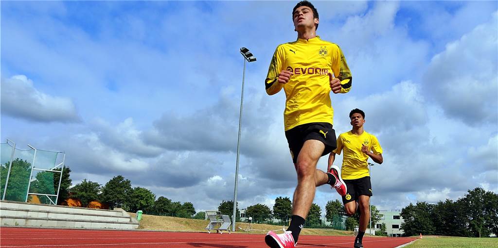 Schicksalsschlag als Kind: Warum BVB-Toptalent Gio Reyna schon früh erwachsen sein musste Schicksalsschlag als Kind: Warum BVB-Toptalent Gio Reyna schon früh erwachsen sein musste