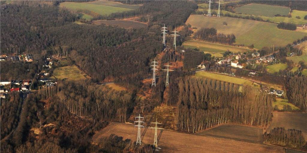 Pöppinghausen schöpft Hoffnung im Kampf gegen den Stromtrassen-Plan von Amprion Pöppinghausen schöpft Hoffnung im Kampf gegen den Stromtrassen-Plan von Amprion