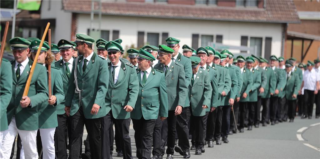 80 Fotos von einer gelungenen Übung: Schützen marschieren durch Selm 80 Fotos von einer gelungenen Übung: Schützen marschieren durch Selm