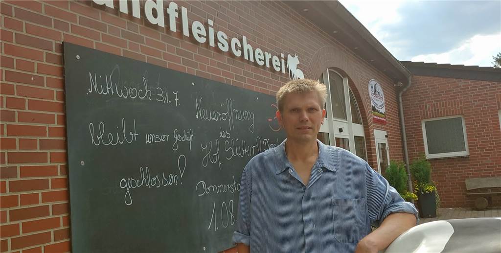 Erfinder des Grillfleischautomaten schließt seine Schermbecker Fleischerei Erfinder des Grillfleischautomaten schließt seine Schermbecker Fleischerei