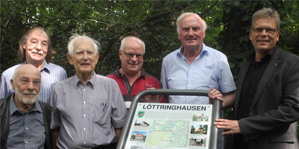 Wissen am Wegesrand: Fünf Tafeln erzählen die Geschichte des „Rheinischen Esels“