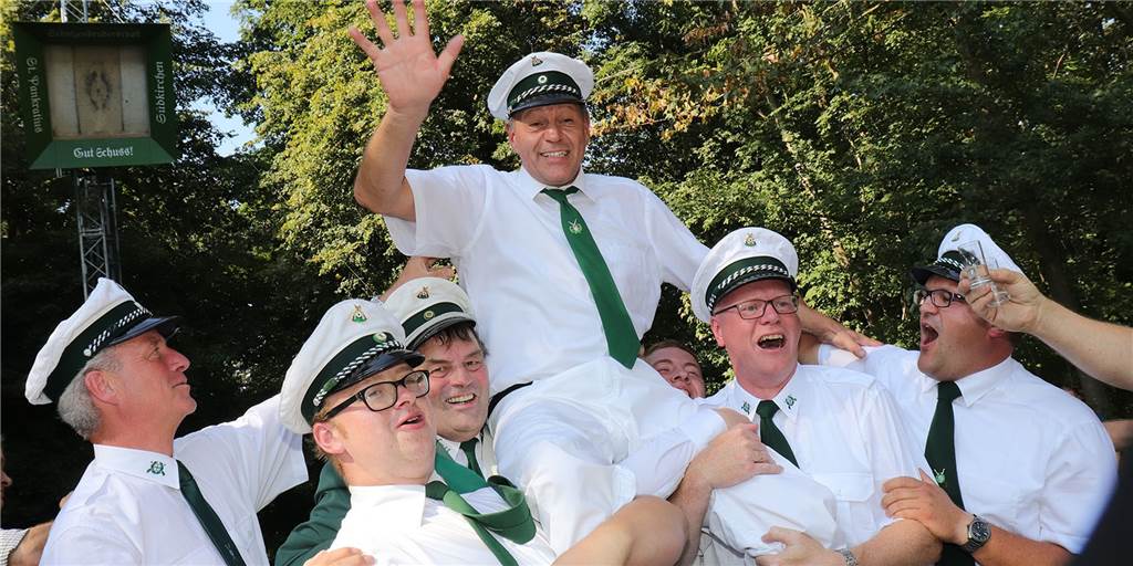Christoph Heitkamp gewinnt die Geduldsprobe und den Platz auf dem Königsthron