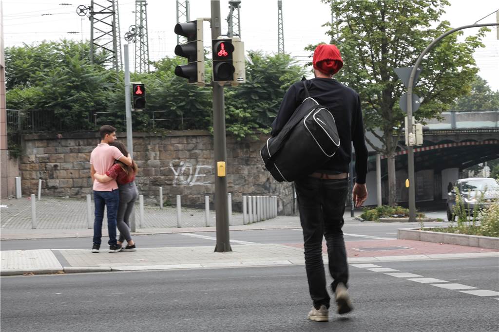 Wo komme ich schnell über den Wall? Dortmunds wichtigste Fußgänger-Ampeln im Test