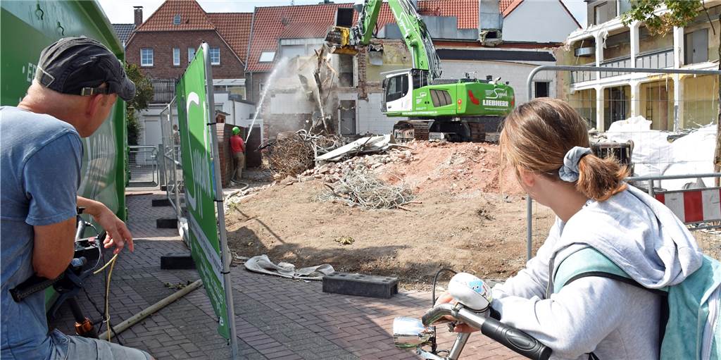 Brauhaus-Abriss: Erinnerungen an durchfeierte Nächte, Boxen und Sportlerbälle kommen hoch Brauhaus-Abriss: Erinnerungen an durchfeierte Nächte, Boxen und Sportlerbälle kommen hoch