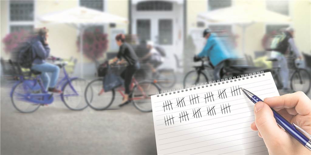 Erwischt! Trotz Verbot fahren Radler massenweise durch die Werner Fußgängerzone Erwischt! Trotz Verbot fahren Radler massenweise durch die Werner Fußgängerzone