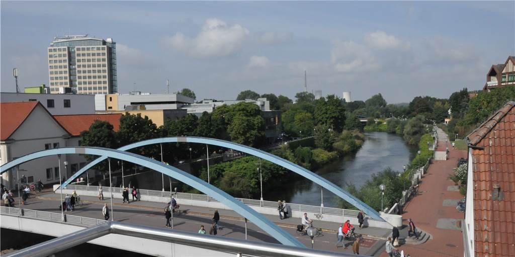 Duschen mit Blick auf die Lippe - Neubau imponiert mit grandioser Aussicht für die Mieter Duschen mit Blick auf die Lippe - Neubau imponiert mit grandioser Aussicht für die Mieter
