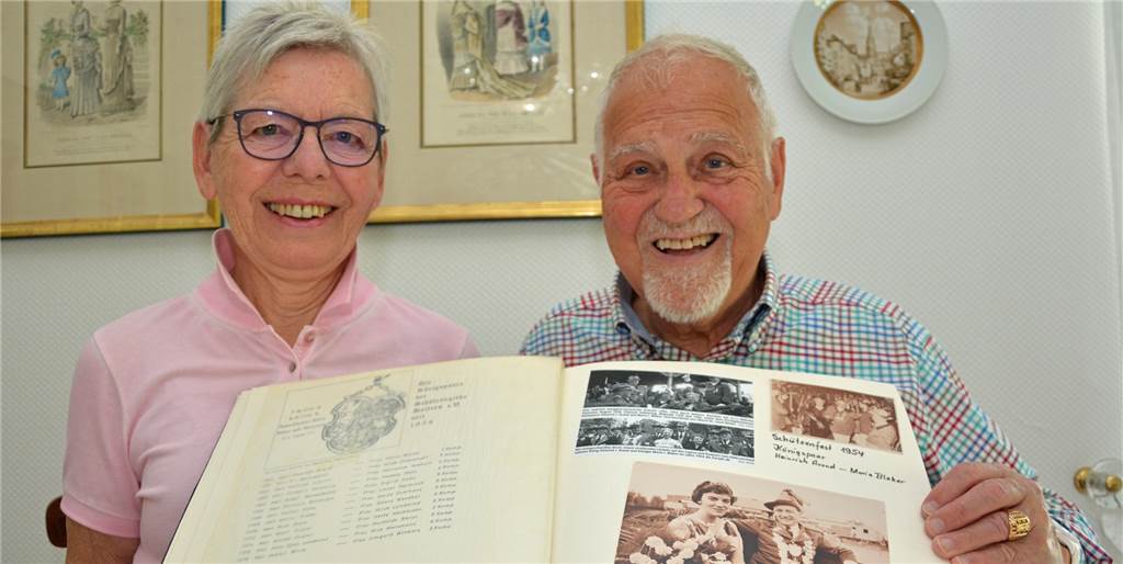 Fotos zeigen Halterner Schützenkönigspaare im Wandel der Zeit