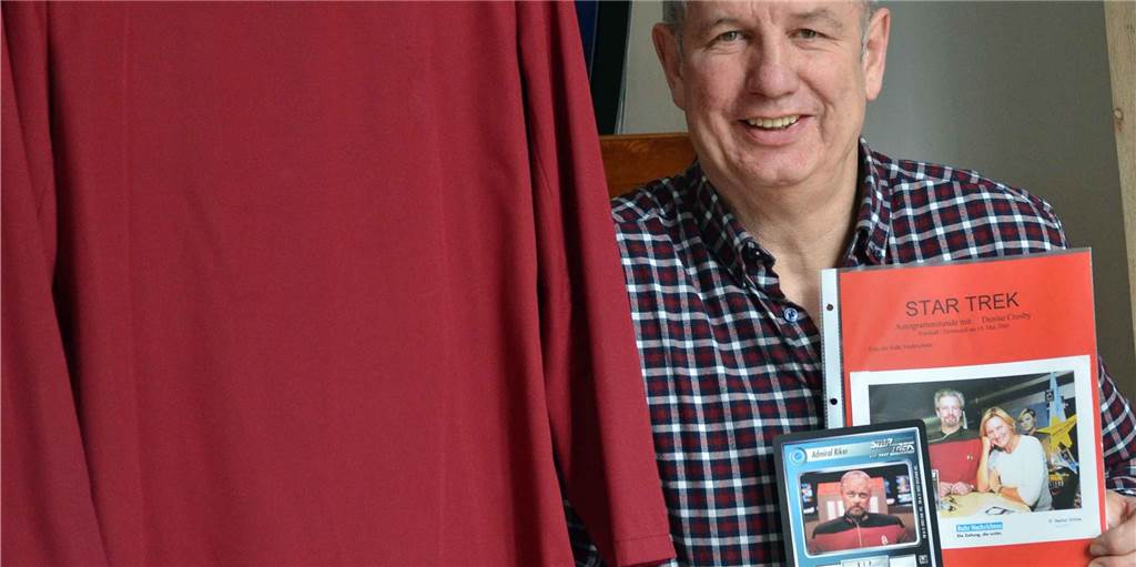 Peter Adam im „Star Trek“-Fieber: „Es gibt über 4230 Karten, die habe ich alle.“ Peter Adam im „Star Trek“-Fieber: „Es gibt über 4230 Karten, die habe ich alle.“