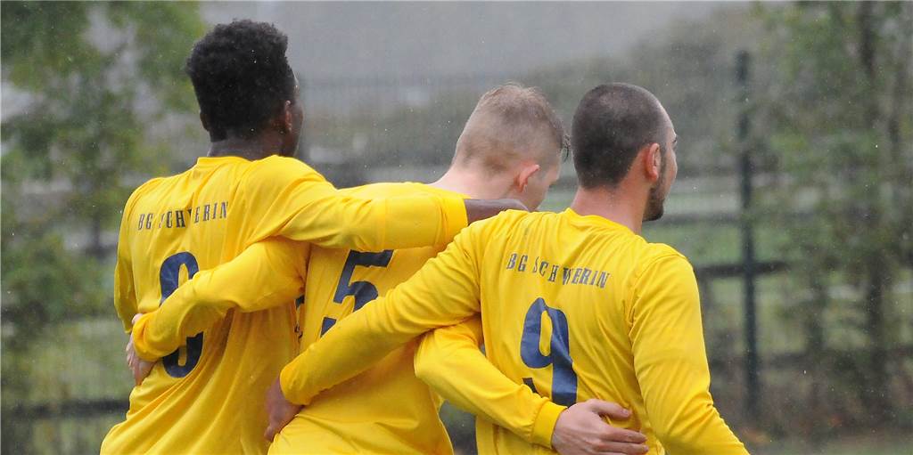 22 Neuzugänge: Philipp Wesolek steht bei der Spvg Schwerin vor einer schweren Aufgabe 22 Neuzugänge: Philipp Wesolek steht bei der Spvg Schwerin vor einer schweren Aufgabe