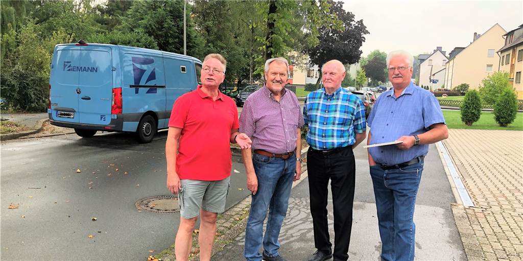 Diese Anwohner wollen keinen LKW-Verkehr vor ihrer Haustür – können sie das durchsetzen? Diese Anwohner wollen keinen LKW-Verkehr vor ihrer Haustür – können sie das durchsetzen?