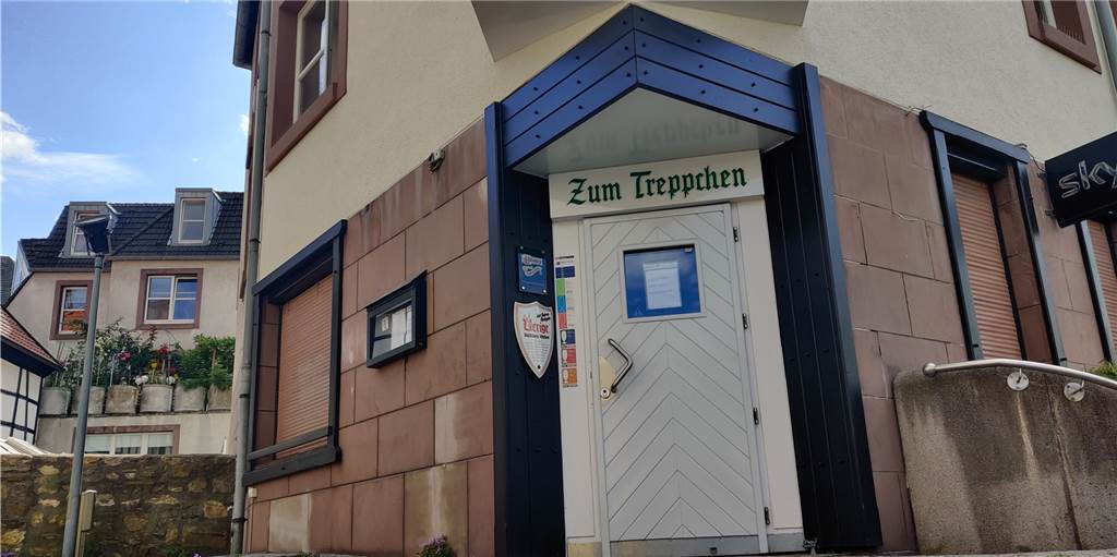 „Zum Treppchen“ am Lambertusplatz ist dicht - Sky-Preise wurden dem Wirt zum Verhängnis „Zum Treppchen“ am Lambertusplatz ist dicht - Sky-Preise wurden dem Wirt zum Verhängnis