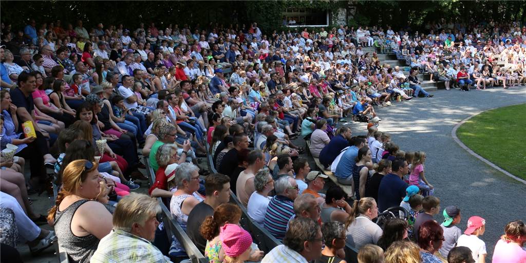 Welturaufführung und ein Klassiker: Diese Stücke zeigt die Freilichtbühne im Sommer 2020 Welturaufführung und ein Klassiker: Diese Stücke zeigt die Freilichtbühne im Sommer 2020