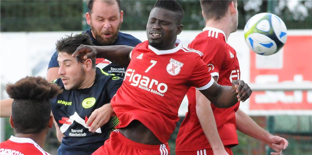 Gutes Derby auf Schwerin wird nach der Pause dramatisch und endet schließlich 5:4 Gutes Derby auf Schwerin wird nach der Pause dramatisch und endet schließlich 5:4