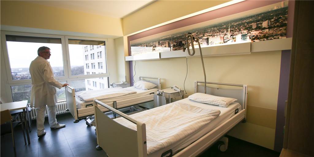 Toter nach Klinik-Brand: Warum es in Dortmunds Klinik-Zimmern keine Sprinkleranlagen gibt Toter nach Klinik-Brand: Warum es in Dortmunds Klinik-Zimmern keine Sprinkleranlagen gibt