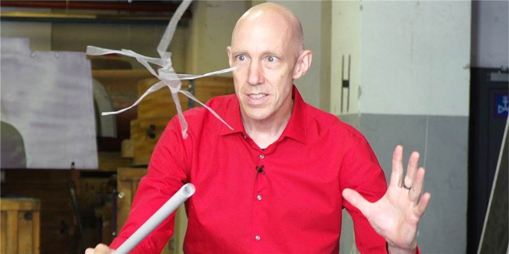 Tipps von den „Physikanten“: Mit diesen Experimenten knallt’s in der Küche (mit Video) Tipps von den „Physikanten“: Mit diesen Experimenten knallt’s in der Küche (mit Video)