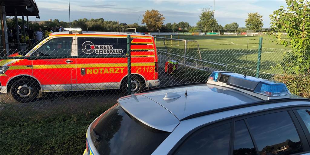 Massenschlägerei am Vinnumer Sportplatz - Trainer spricht von Jagdszenen Massenschlägerei am Vinnumer Sportplatz - Trainer spricht von Jagdszenen