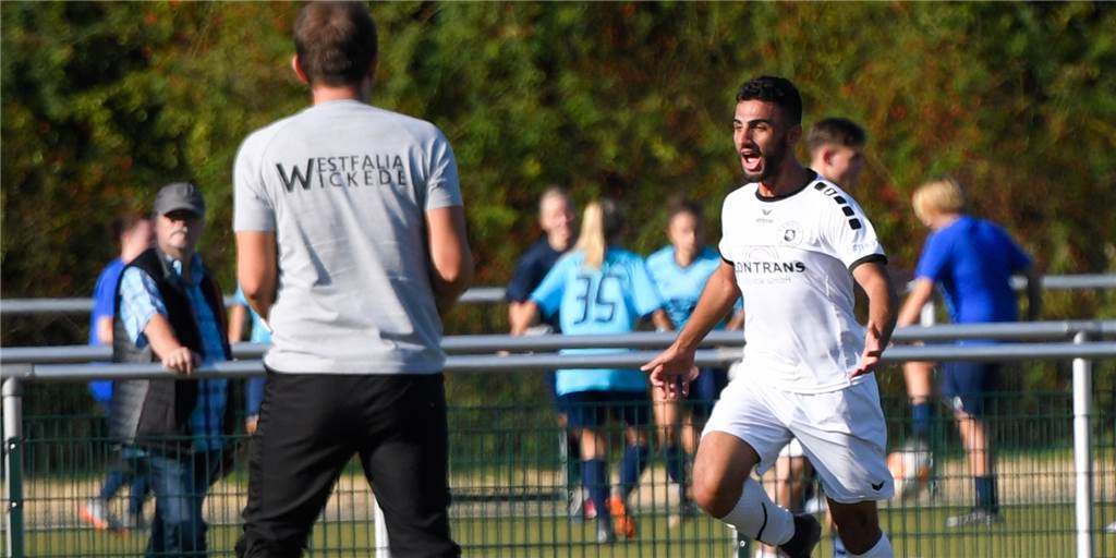 Hakan Cevirme ist in der Partie gegen den Lüner SV der Erlöser von Westfalia Wickede Hakan Cevirme ist in der Partie gegen den Lüner SV der Erlöser von Westfalia Wickede