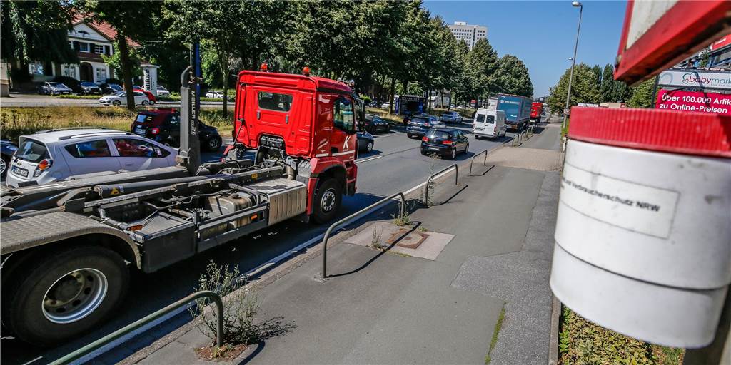 Lkw-Durchgangsverkehr soll endgültig von der B1 verbannt werden Lkw-Durchgangsverkehr soll endgültig von der B1 verbannt werden