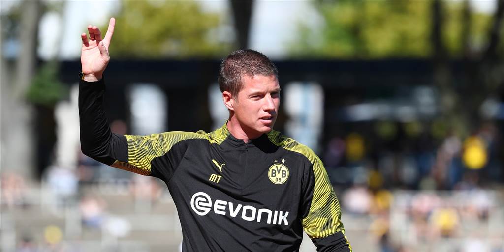 BVB-II-Coach Tullberg sieht nach dem 0:4 gegen Rödinghausen einen „Zwei-Welten-Unterschied“ BVB-II-Coach Tullberg sieht nach dem 0:4 gegen Rödinghausen einen „Zwei-Welten-Unterschied“