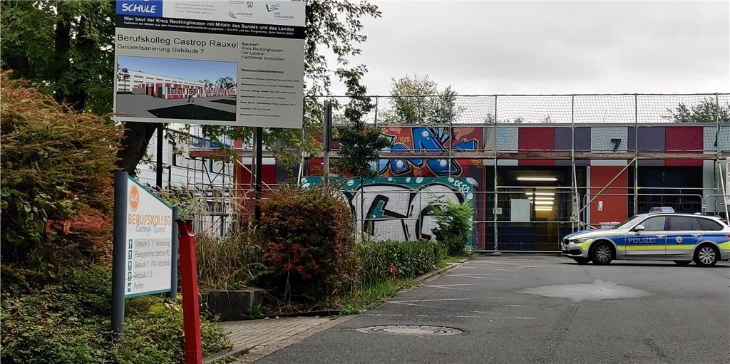 Nach Amokdrohung: Facebook-Beitrag hat Konsequenzen für Berufskolleg-Schüler Nach Amokdrohung: Facebook-Beitrag hat Konsequenzen für Berufskolleg-Schüler