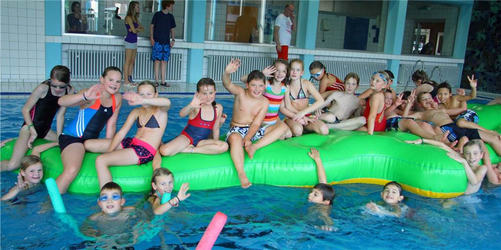 Darum gibt es kein „Familienschwimmen“ mehr im Herberner Hallenbad Darum gibt es kein „Familienschwimmen“ mehr im Herberner Hallenbad