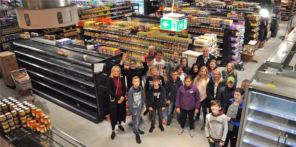 Erste Einblicke in den Edeka-Markt in Legden zwei Wochen vor der Eröffnung Erste Einblicke in den Edeka-Markt in Legden zwei Wochen vor der Eröffnung
