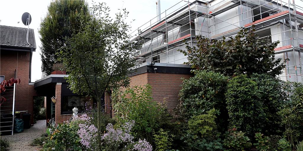 Ärger über Neubau an der Sundernstraße: „Wer genehmigt so etwas?“ Ärger über Neubau an der Sundernstraße: „Wer genehmigt so etwas?“