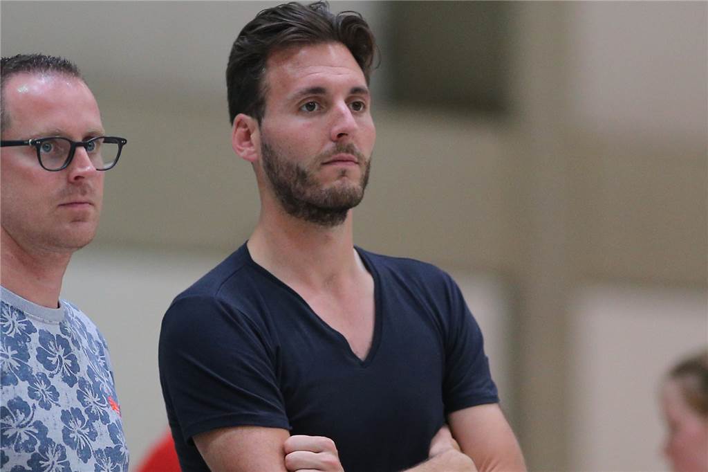 Verletzter Spieler lässt Goalgetter Doping naschen Verletzter Spieler lässt Goalgetter Doping naschen