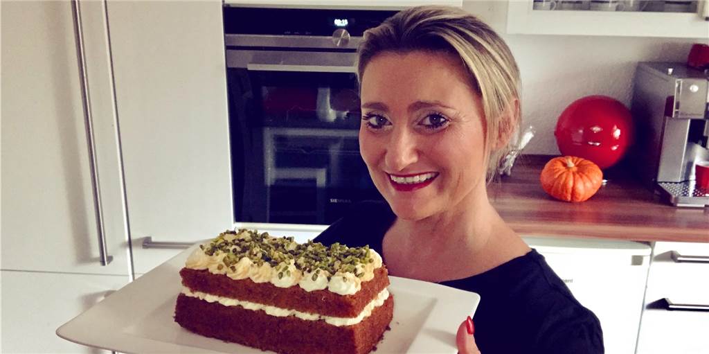 Herbstlicher Kürbis-Mandel-Kuchen kommt ganz ohne Mehl aus