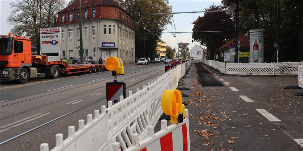 Auf dem Hellweg wird es wieder eng - neue Baustelle sorgt für Staus Auf dem Hellweg wird es wieder eng - neue Baustelle sorgt für Staus