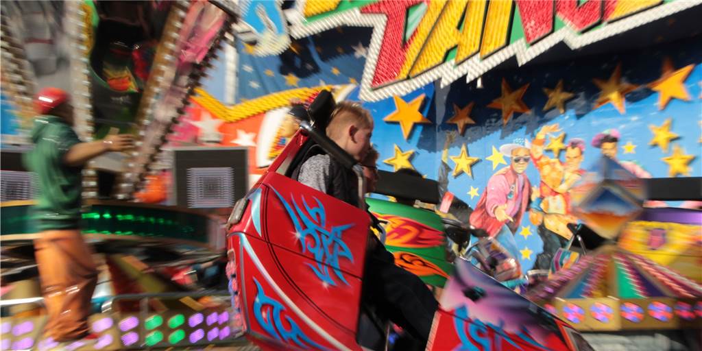 Bilder von Simjü: Hier sehen sie unsere Videos und Fotos von der Kirmes 2019 Bilder von Simjü: Hier sehen sie unsere Videos und Fotos von der Kirmes 2019