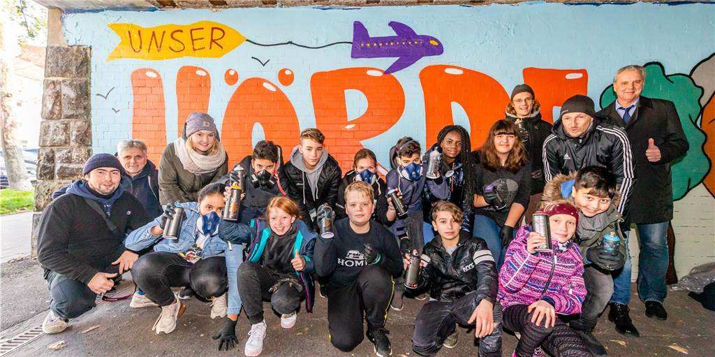 Marie-Reinders-Schüler gestalten Piepenstock-Tunnel neu Marie-Reinders-Schüler gestalten Piepenstock-Tunnel neu