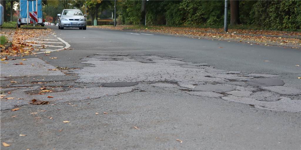 Die Sendstraße in Dortmund bleibt ein Flickenteppich: Saniert wird woanders Die Sendstraße in Dortmund bleibt ein Flickenteppich: Saniert wird woanders