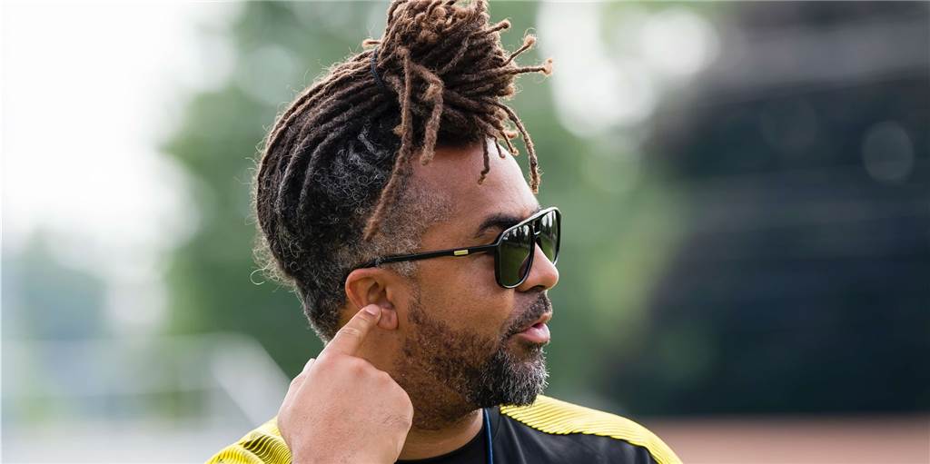 Owomoyela als Legat-Nachfolger in Bövinghausen? Ex-BVB-Profi äußert sich zu den Gerüchten Owomoyela als Legat-Nachfolger in Bövinghausen? Ex-BVB-Profi äußert sich zu den Gerüchten